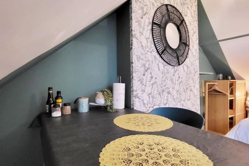 Appartement La - Petit Mansarde - 50m - Rue Gratuite